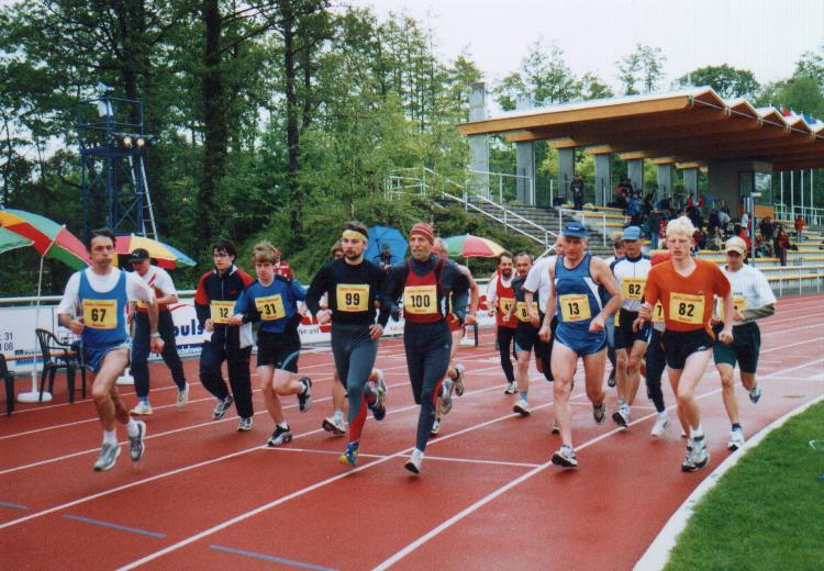 2004/10000/U23.jpg