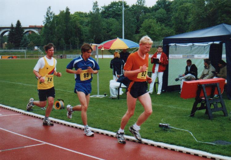 2004/10000/U28.jpg