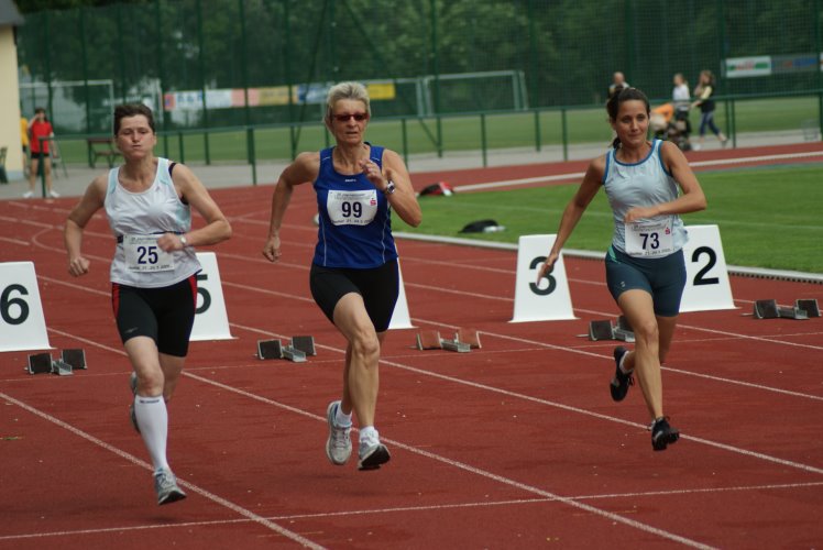 2009/0360mF/23W2597.jpg
