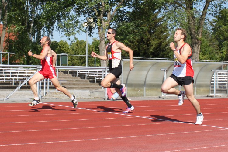 2011/200/025_M6814.jpg